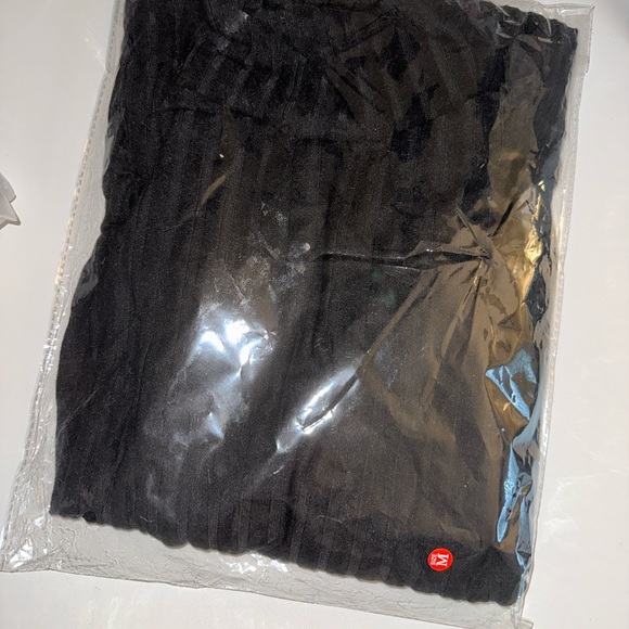 Black Ribbed Dress - Picture 8 of 8